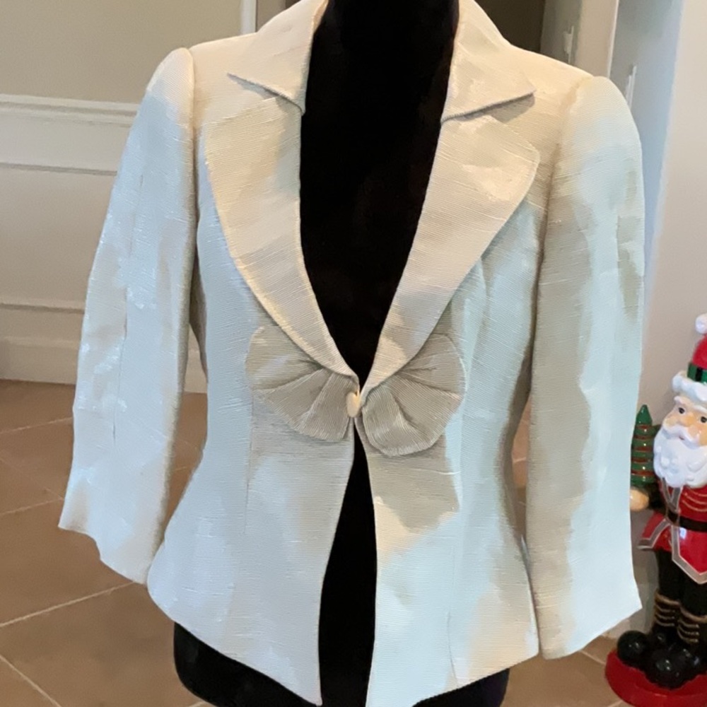 Armani Collezioni bow front one button shimmer jacket, size 6